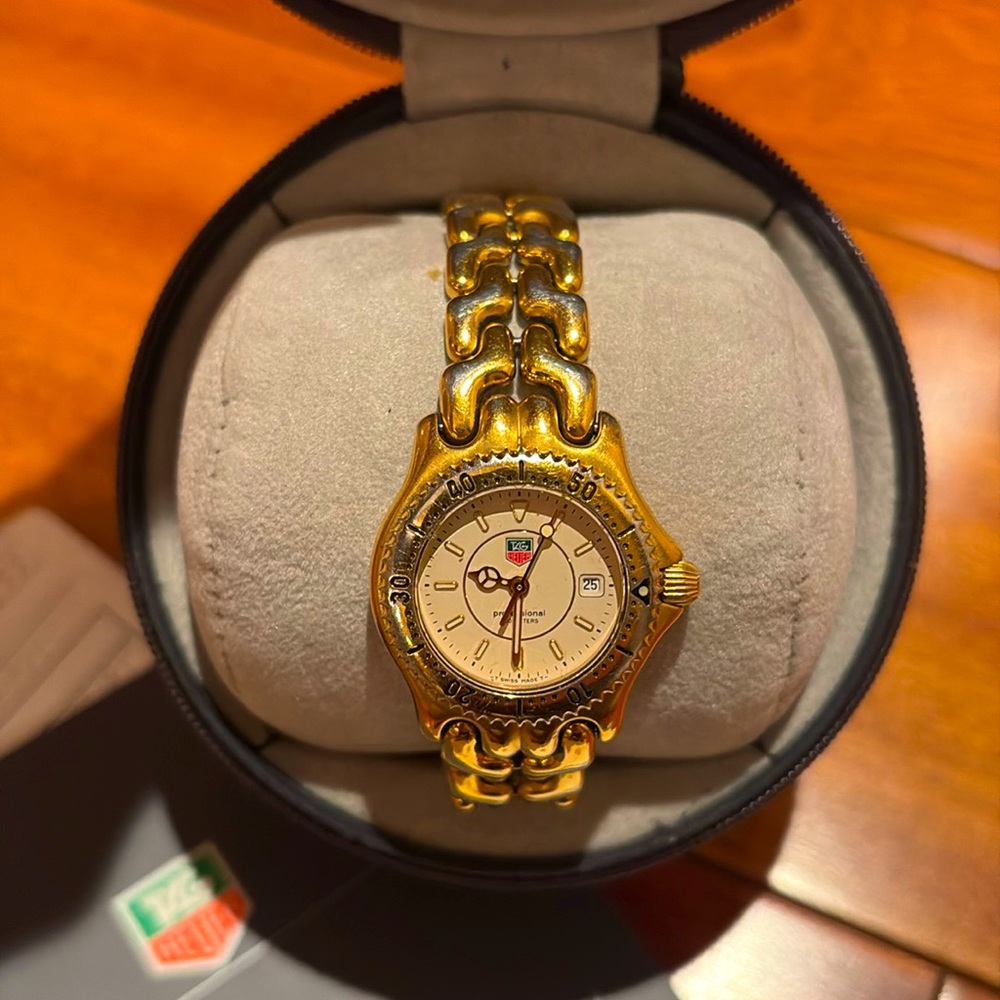 Vintage Tag Heuer ladies stainless steel gold tone watch. WG1330BP04